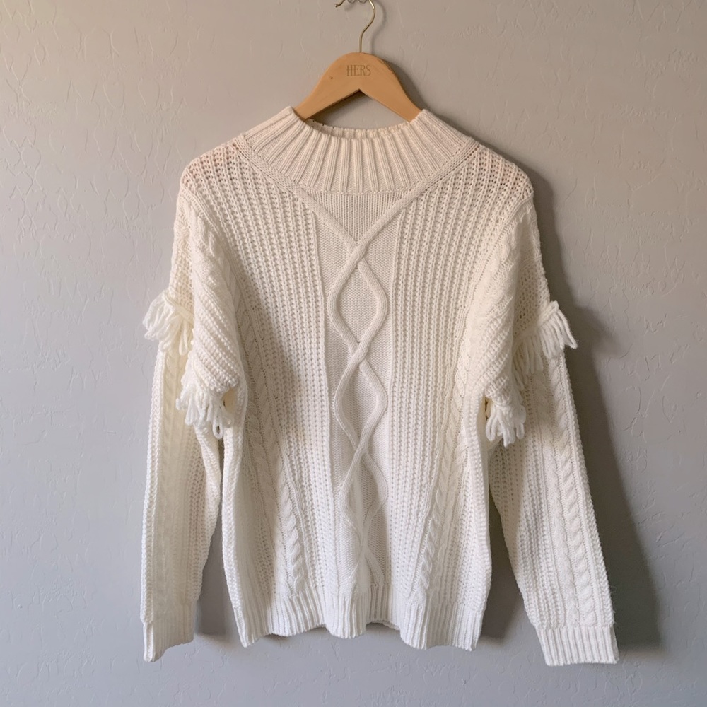NWOT TIME AND THRU white fringe knitted sweater M